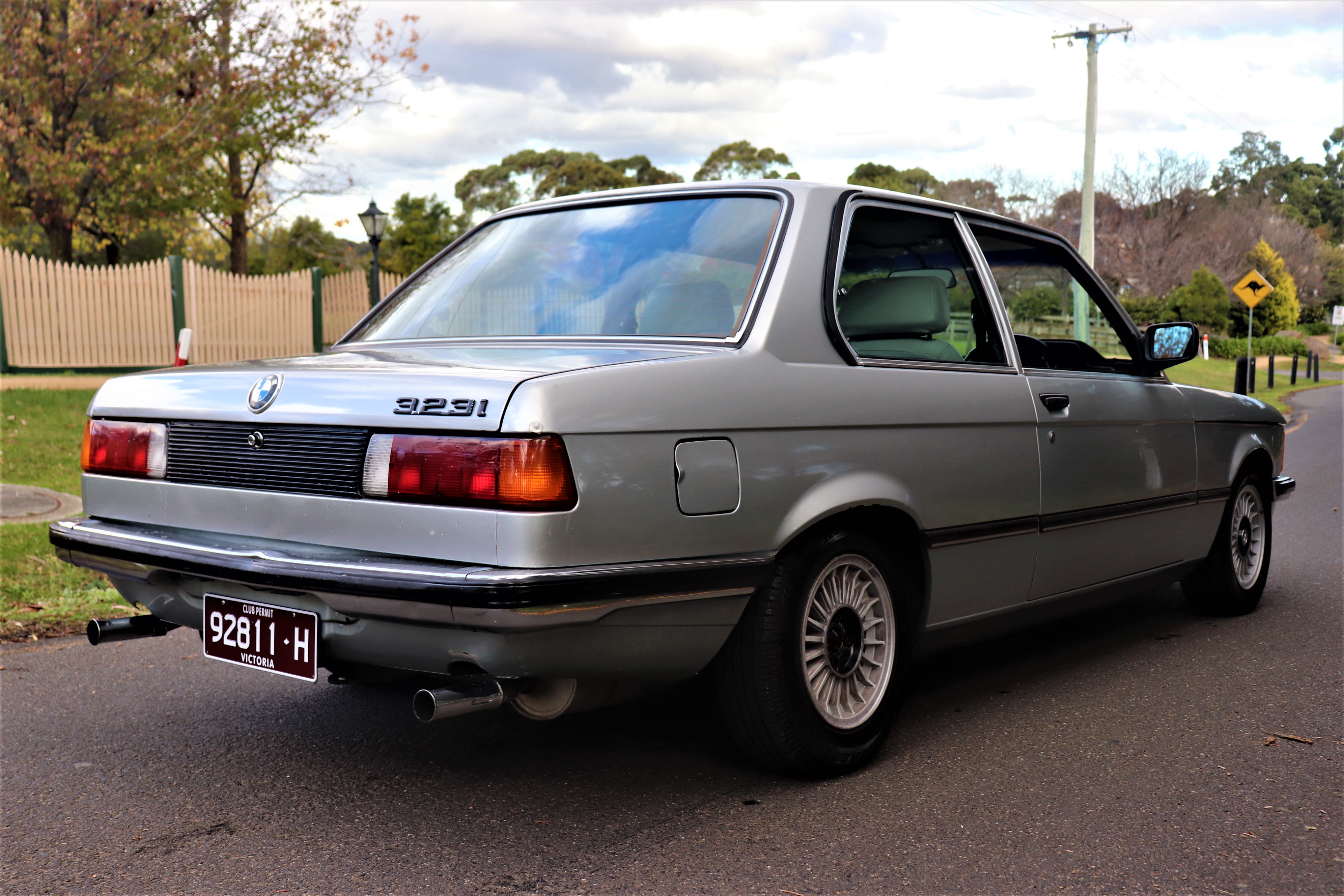 Bmw 323 e21